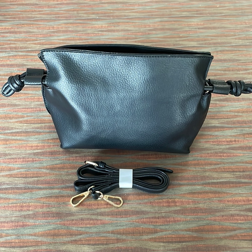 Brand new bag. Never used.